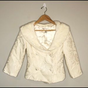 NWT White House Black Market Cropped Blazer